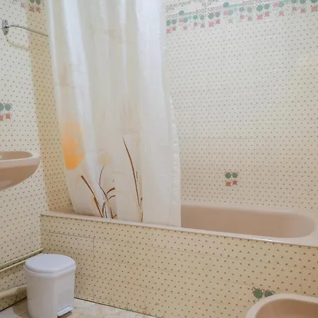 Apartment Face - Quartier Des Presidents - 5 Personnes *