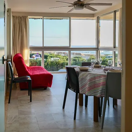 Face - Quartier Des Presidents - 5 Personnes Appartement