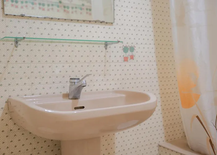 דירה Face - Quartier Des Presidents - 5 Personnes